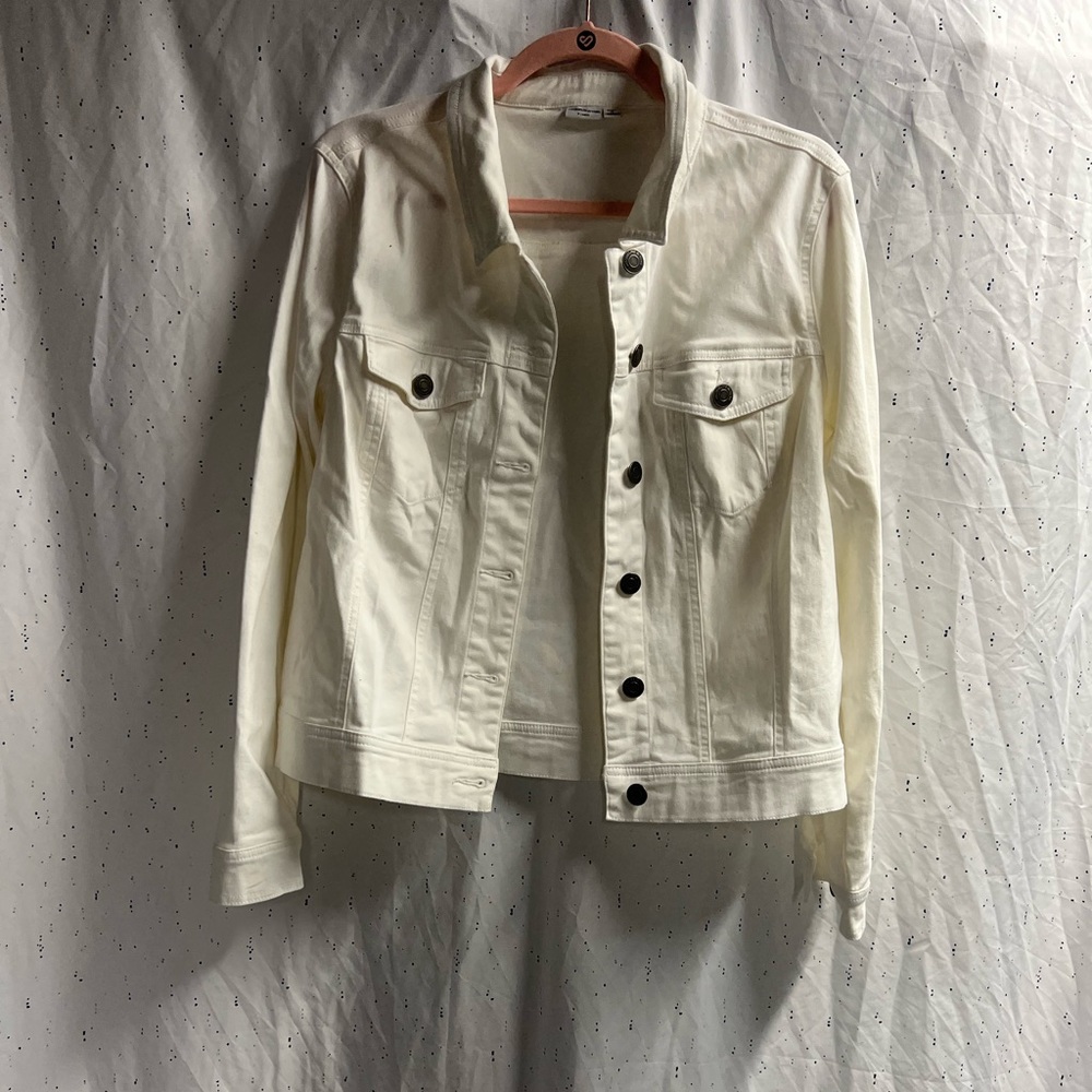 Soft & Stretchy Off-White Denim Jacket!